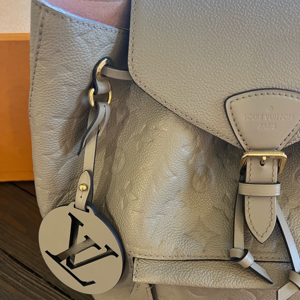 LOUIS VUITTON Empreinte Montsouris NM Backpack Tourterelle - Picture 7 of 14